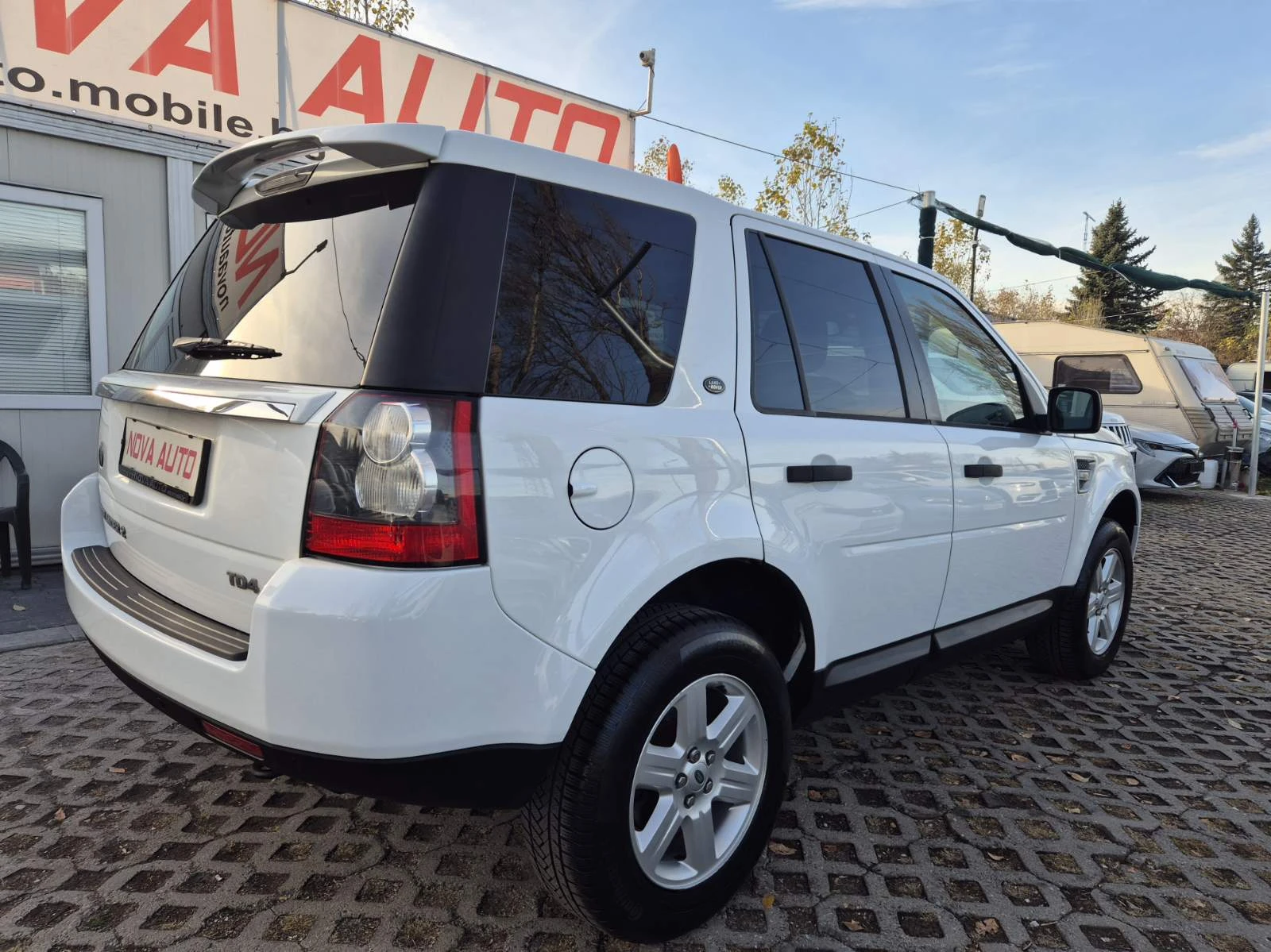 Land Rover Freelander 2.2D-150кс-FACE LIFT - изображение 4