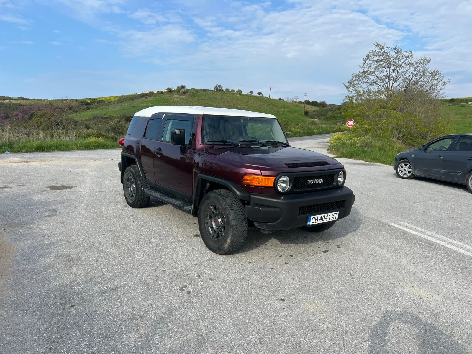 Toyota Fj cruiser 4.0 4х4 V6 Automatic, LPG, А-Trac, Блокаж, Камера, снимка 2 - Автомобили и джипове - 53954320