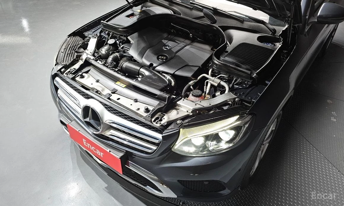 Mercedes-Benz GLC 220  - изображение 6