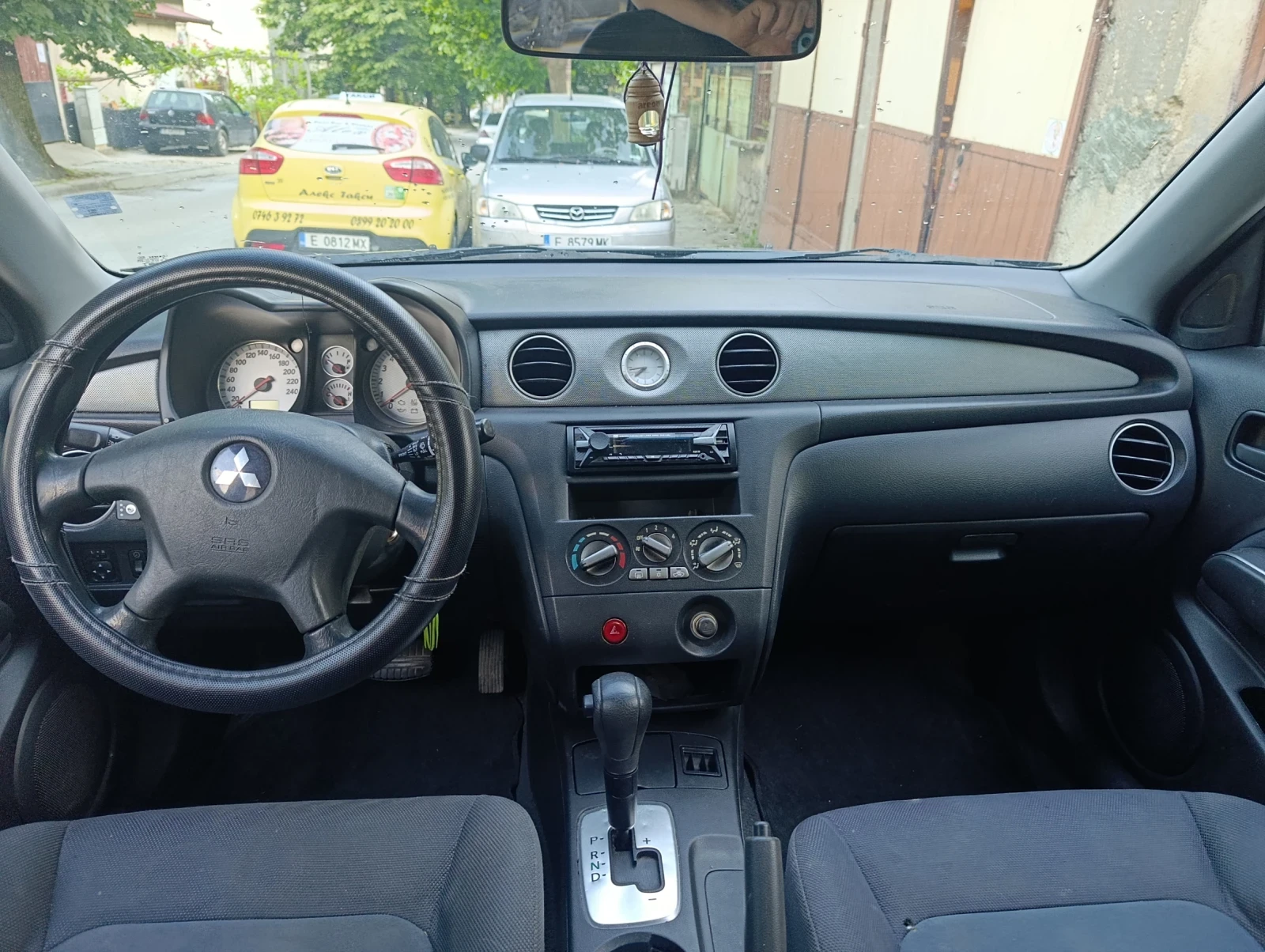 Mitsubishi Outlander, снимка 10 - Автомобили и джипове - 54555861
