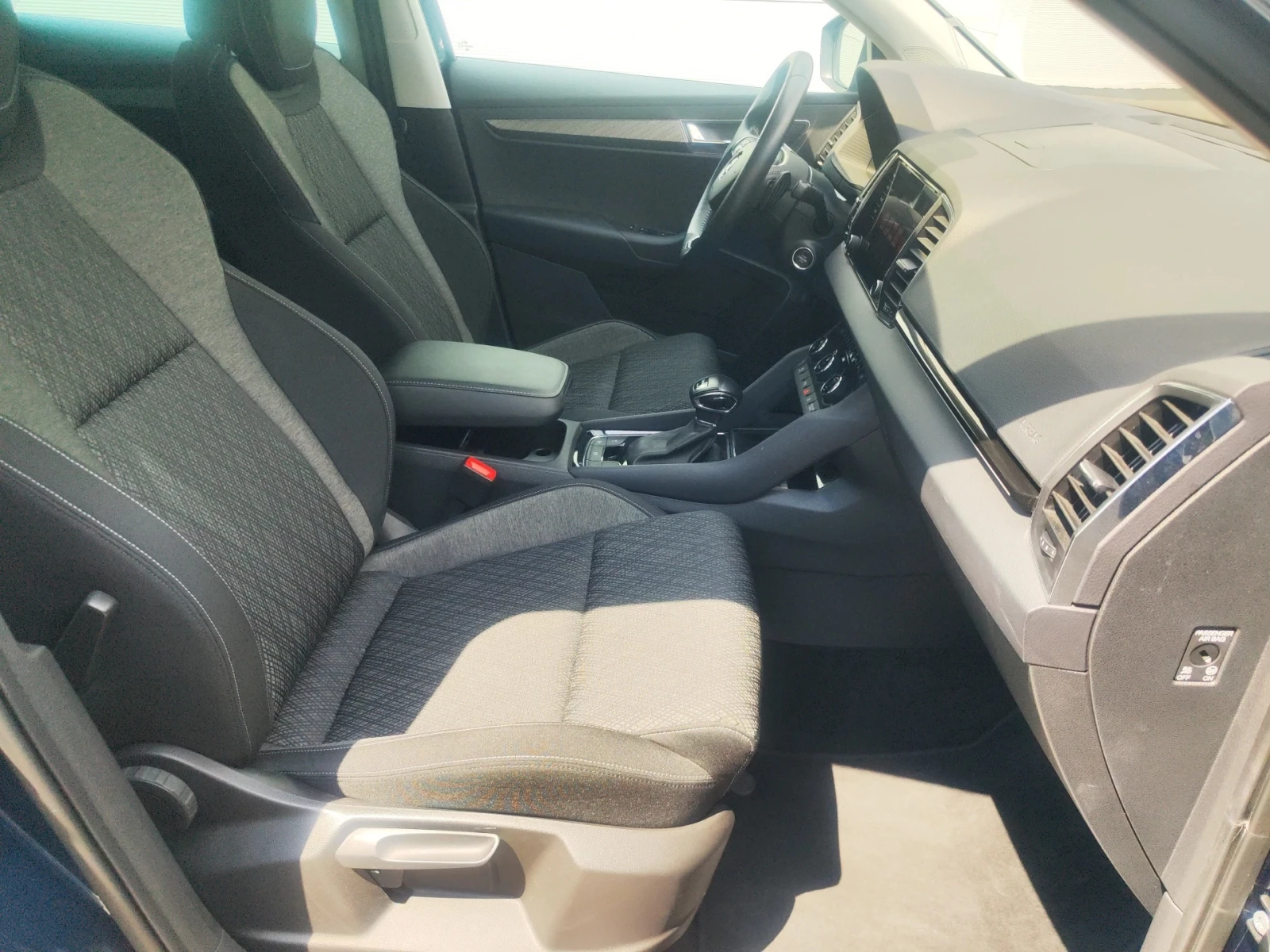 Skoda Karoq Style 2, 0 TDI/150 к.с./7DSG/4x4, снимка 12 - Автомобили и джипове - 55135504