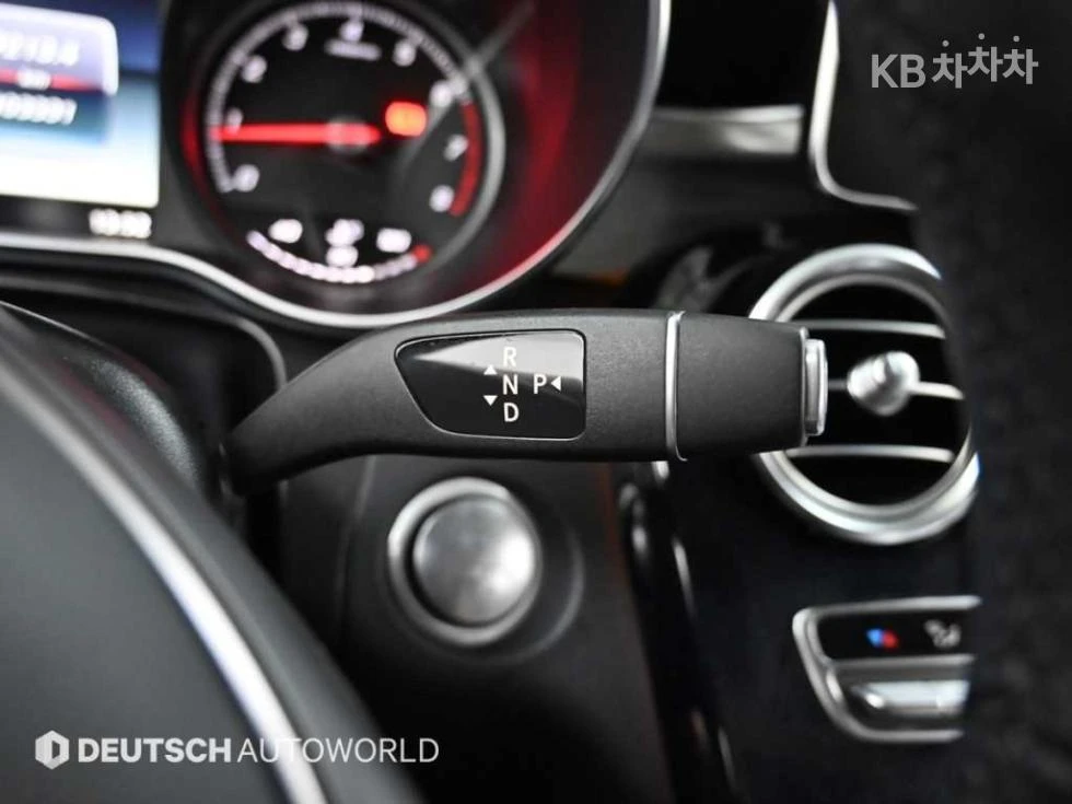 Mercedes-Benz GLC 300 4MATIC AMG LINE HEAD UP PANORAMA CAMERA BURMESTER, снимка 8 - Автомобили и джипове - 55455557