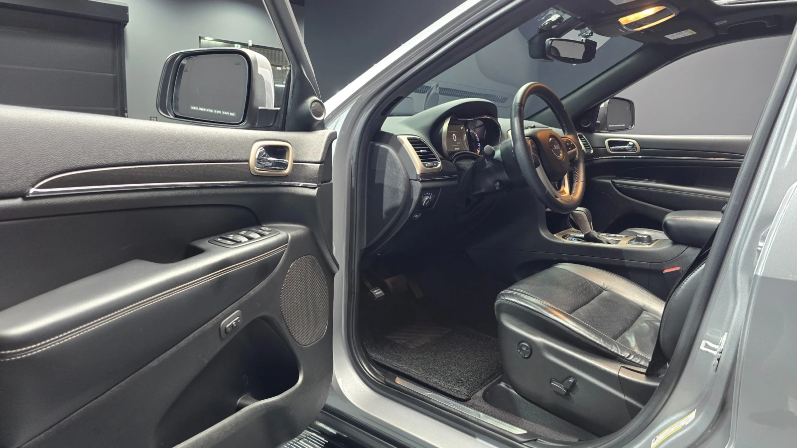 Jeep Grand cherokee Limited 3.6 Pentastar 4x4, снимка 6 - Автомобили и джипове - 55481840