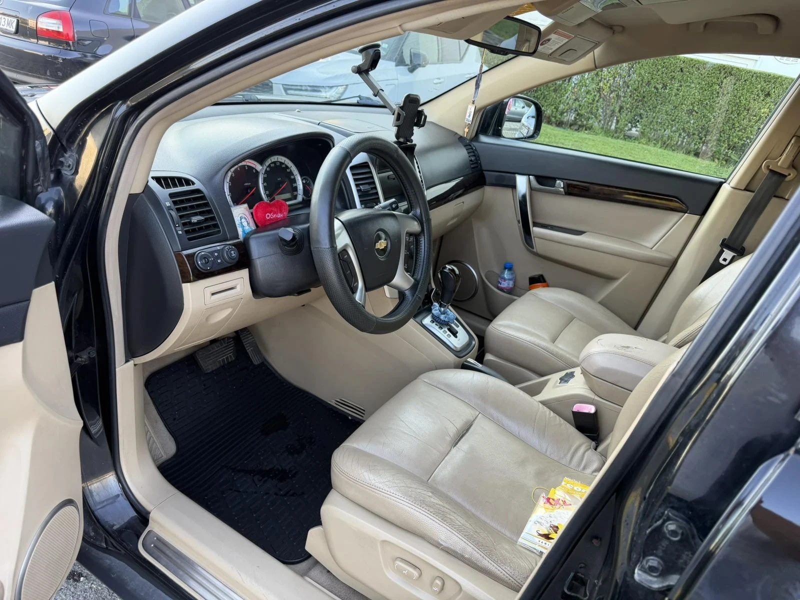 Chevrolet Captiva, снимка 7 - Автомобили и джипове - 55578194