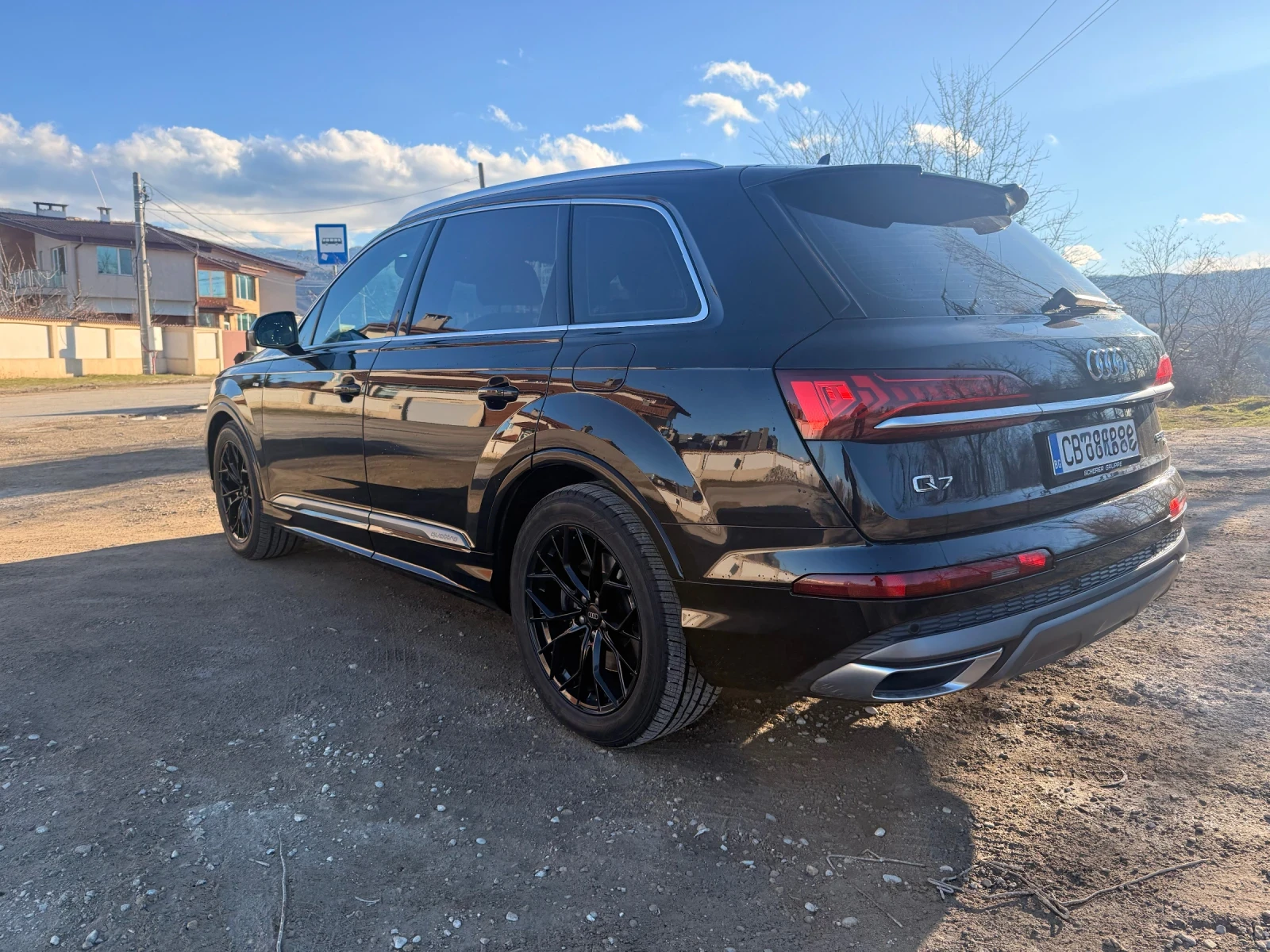 Audi Q7 55TFSI e, plug in Hybrid 40kм на mok, от Германия., снимка 5 - Автомобили и джипове - 55881027