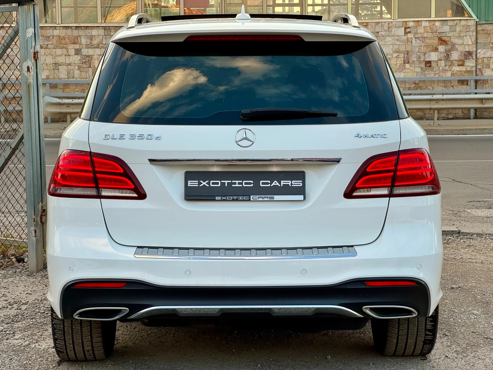 Mercedes-Benz GLE 350 d 4 Matic ! AMG Line !, снимка 5 - Автомобили и джипове - 55990103