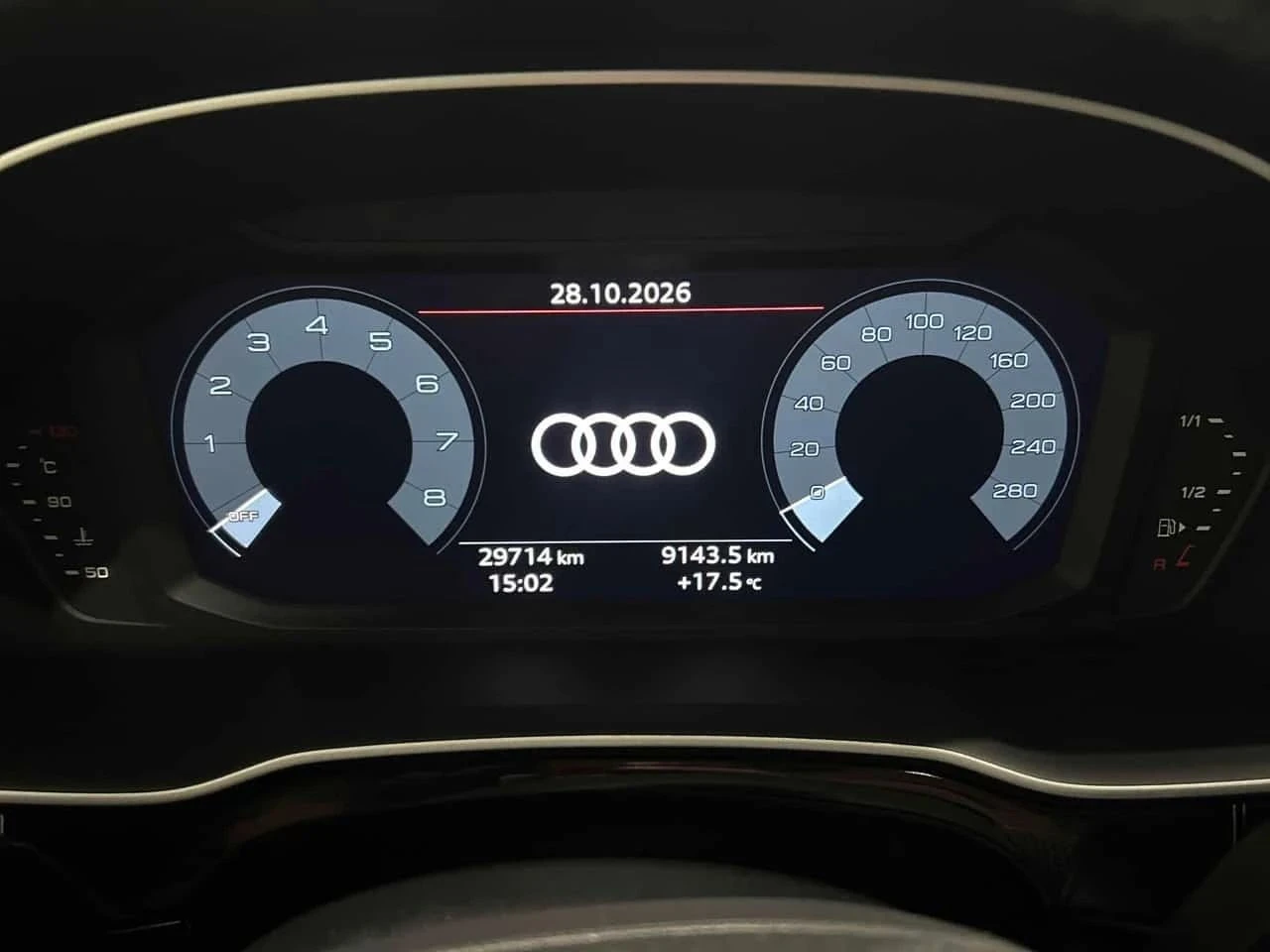 Audi Q3, снимка 8 - Автомобили и джипове - 56724940