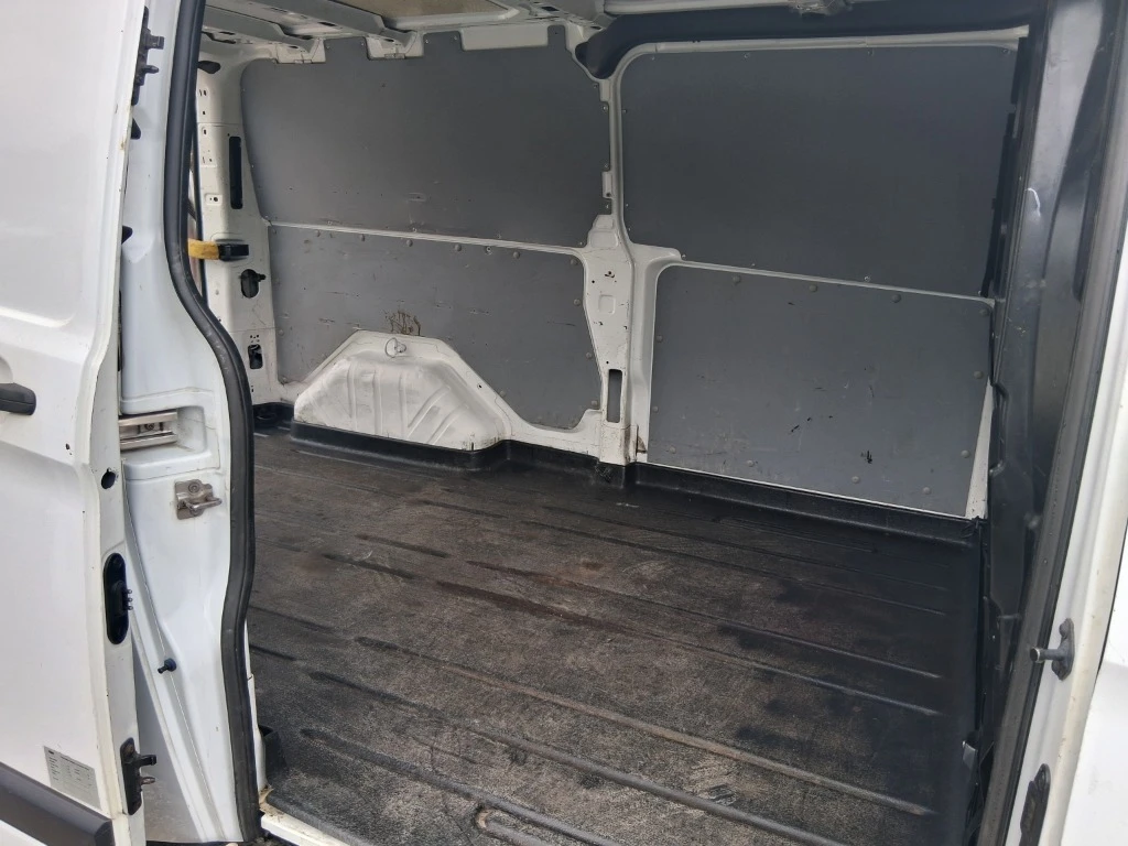 Ford Transit Custom, снимка 8 - Бусове и автобуси - 54034186