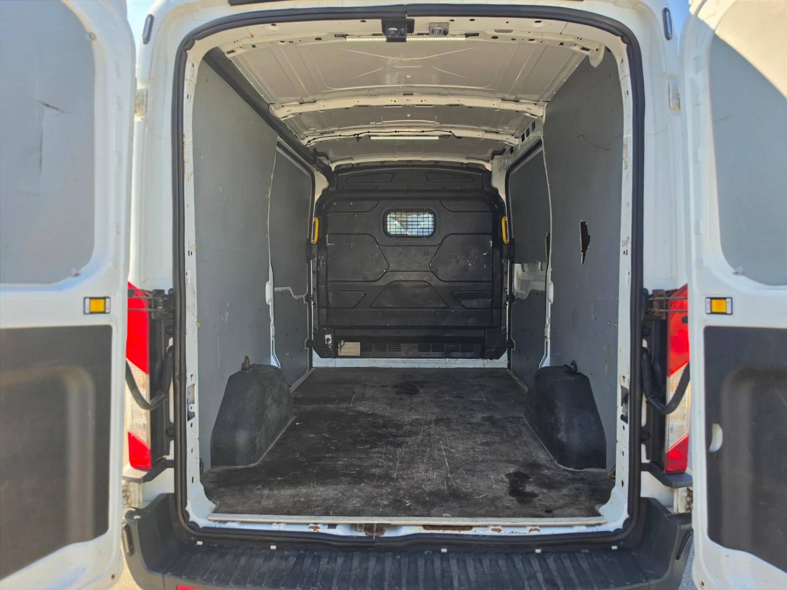 Ford Transit, снимка 11 - Бусове и автобуси - 55466659