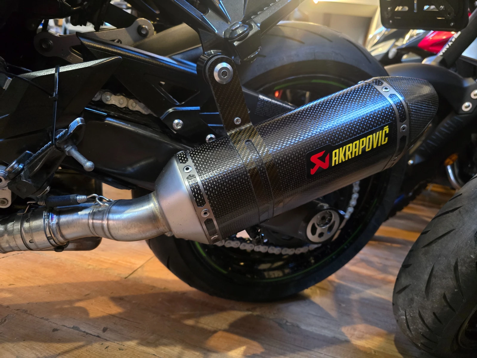 Kawasaki Z 1000 AKRAPOVIC - изображение 6
