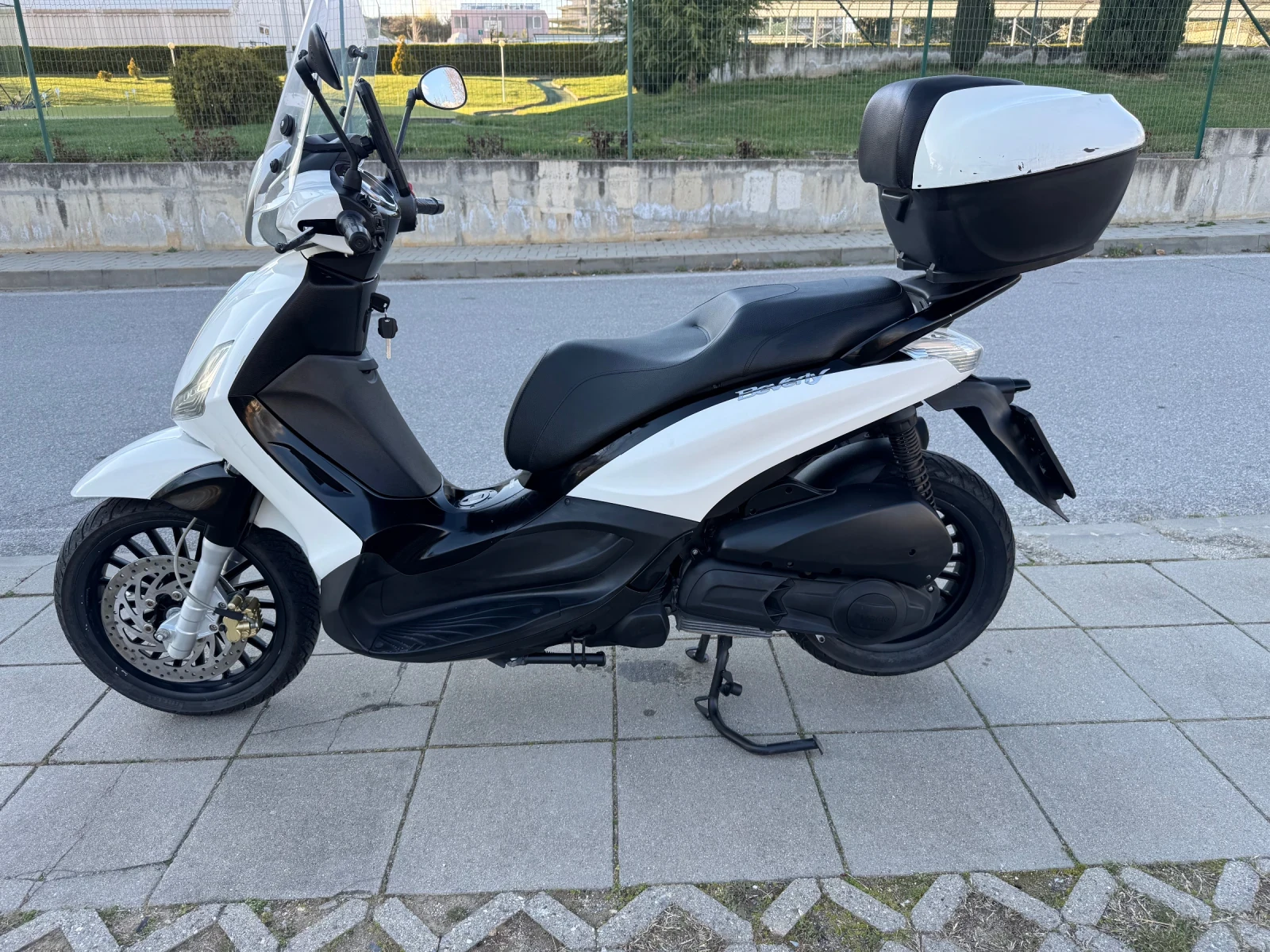 Piaggio Beverly 350cc, снимка 4 - Мотоциклети и мототехника - 54159440
