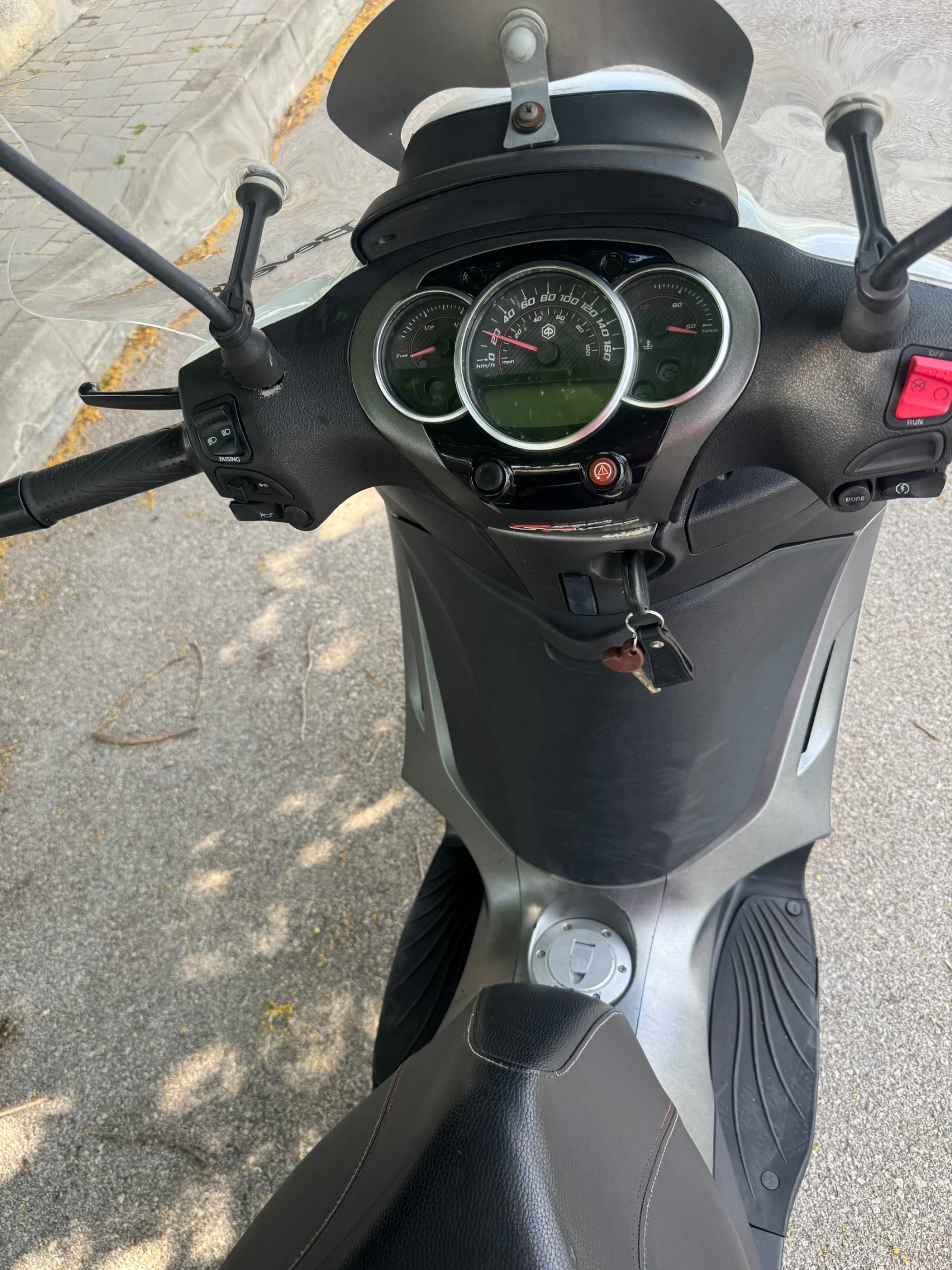 Piaggio Beverly 350cc, снимка 11 - Мотоциклети и мототехника - 54894715