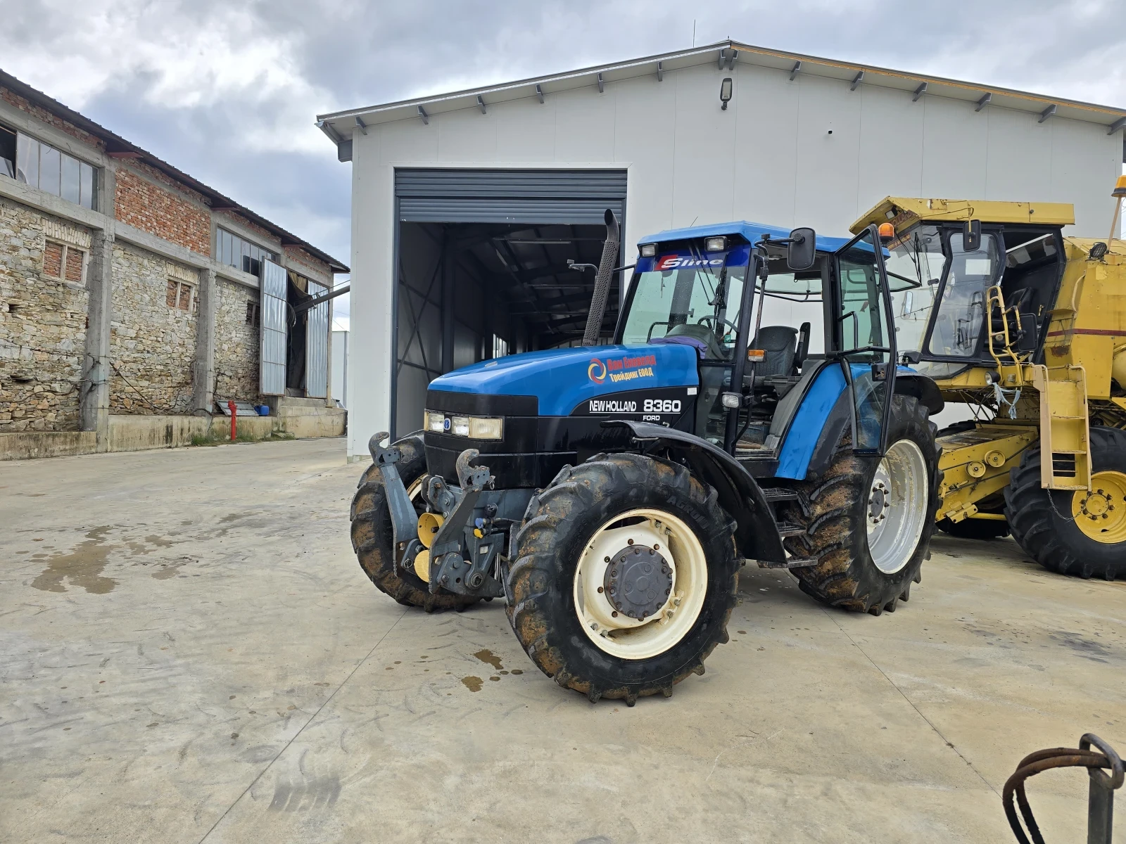 Трактор New Holland 8360, снимка 3 - Селскостопанска техника - 53933134