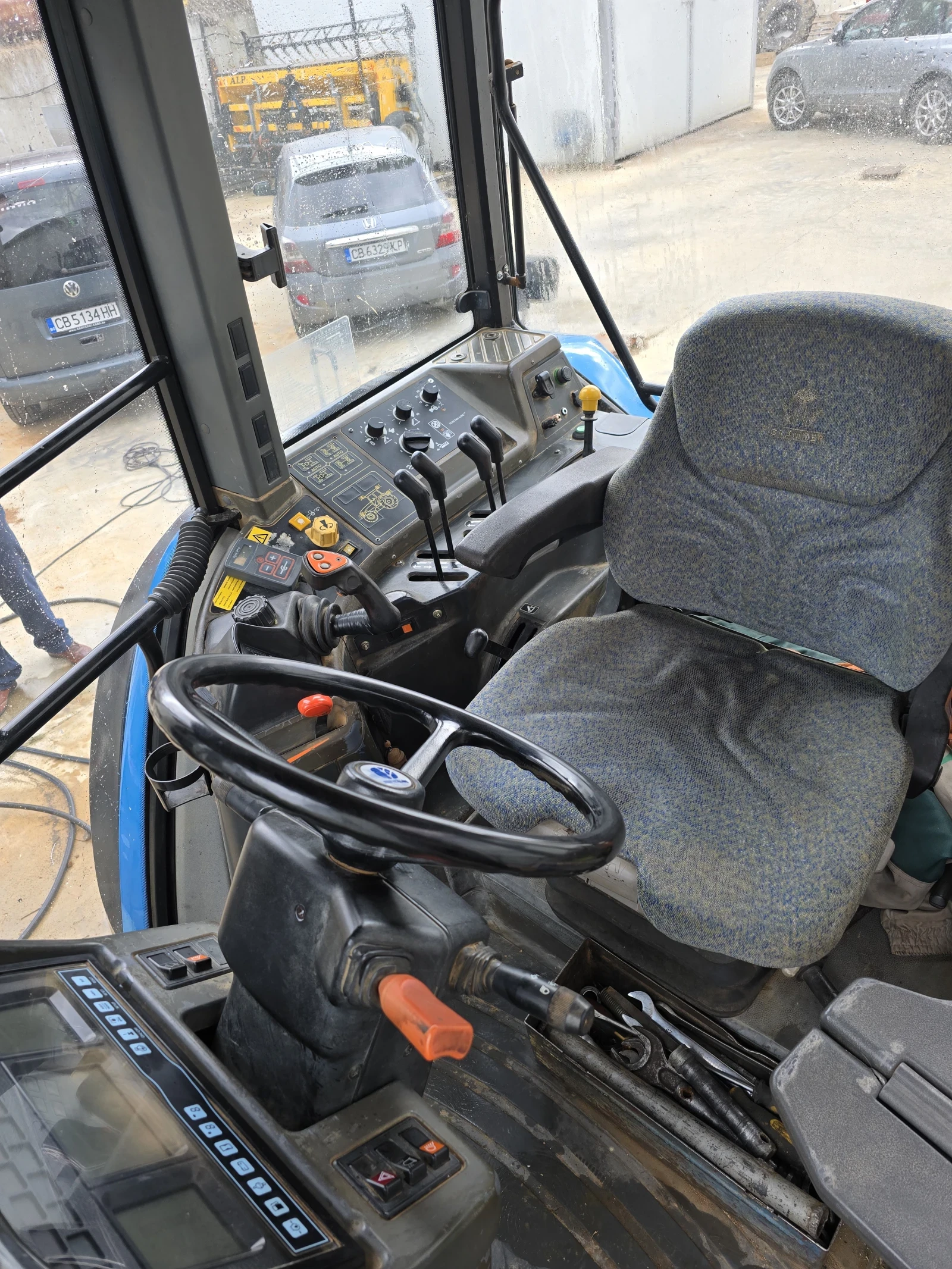 Трактор New Holland 8360, снимка 12 - Селскостопанска техника - 53933134