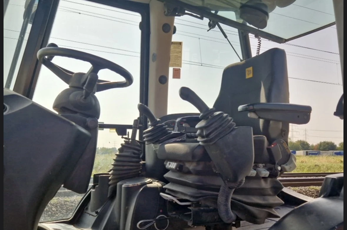 Багер JCB 3CX - изображение 10