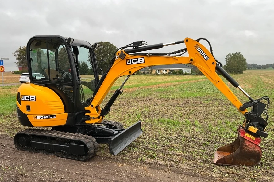 Багер JCB 8026CTS, снимка 6 - Индустриална техника - 55899742