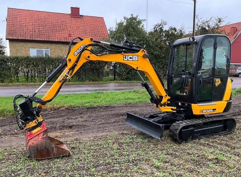 Багер JCB 8026CTS, снимка 2 - Индустриална техника - 55899742