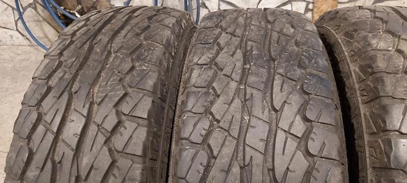 Гуми Всесезонни 245/70R16, снимка 2 - Гуми и джанти - 31479920