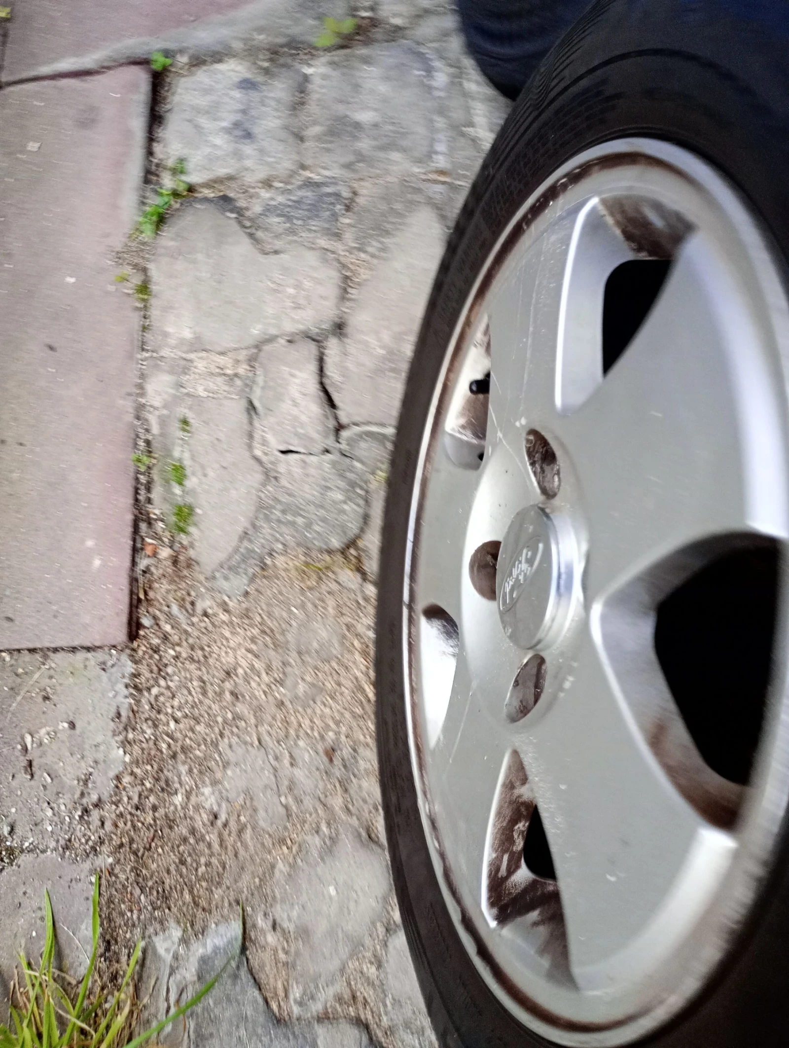 ���� � ������ 175/65R14 �� Ford Fiesta | Mobile.bg � ����������� 7