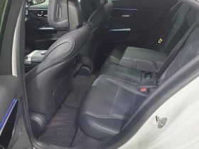 Mercedes-Benz C 300 Blind Spot  * CARFAX * АВТО КРЕДИТ * , снимка 11