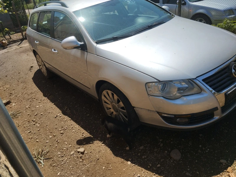 VW Passat, снимка 4 - Автомобили и джипове - 47056060