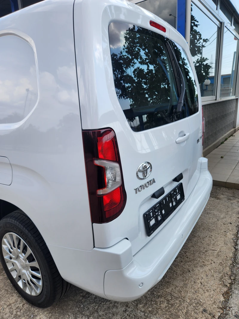 Toyota Proace City L2 3места new 0km, снимка 11 - Автомобили и джипове - 46981490