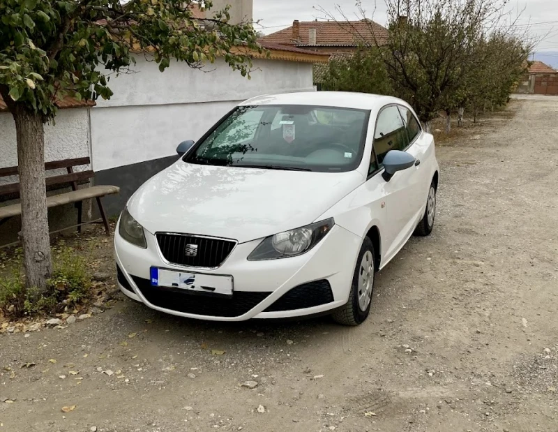 Seat Ibiza, снимка 1 - Автомобили и джипове - 47868130