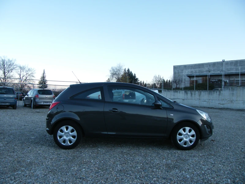 Opel Corsa 1.2 GAZ инжекцион, снимка 3 - Автомобили и джипове - 48152408