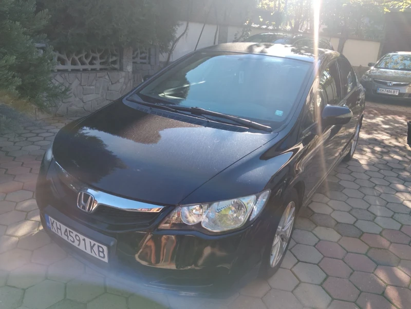 Honda Civic 1.8 Седан, снимка 3 - Автомобили и джипове - 48248430