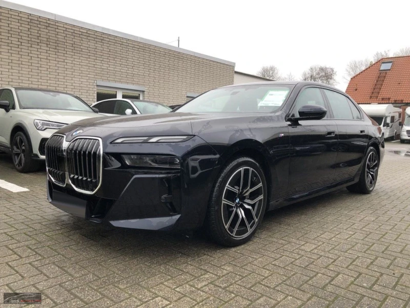 BMW 740 xDRIVE/286HP/M-SPORT/PANO/HUD/ICONIC-GLOW/ACC/688b, снимка 2 - Автомобили и джипове - 48589957