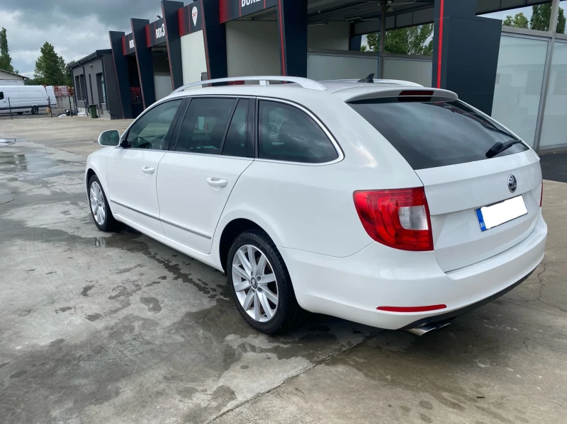 Skoda Superb 2.0 TDI  Automat DSG, снимка 6 - Автомобили и джипове - 48680555