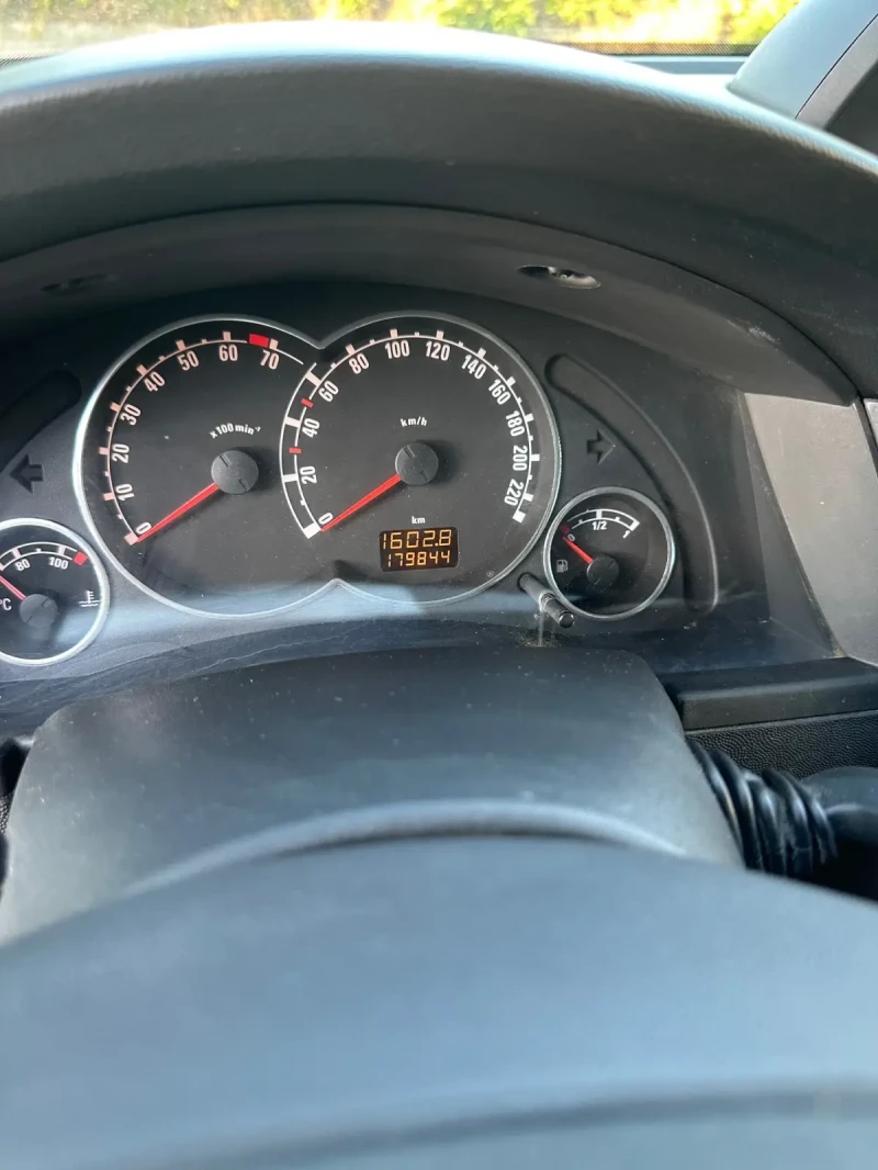 Opel Meriva, снимка 9 - Автомобили и джипове - 50940937