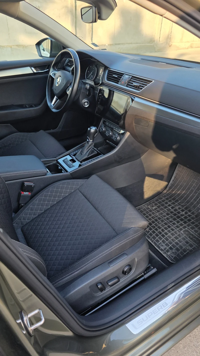 Skoda Superb, снимка 6 - Автомобили и джипове - 51664727