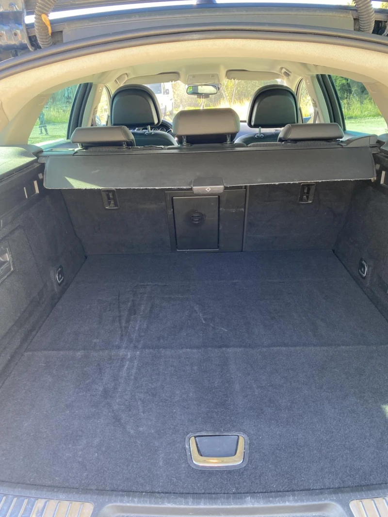 Opel Insignia, снимка 6 - Автомобили и джипове - 52256647