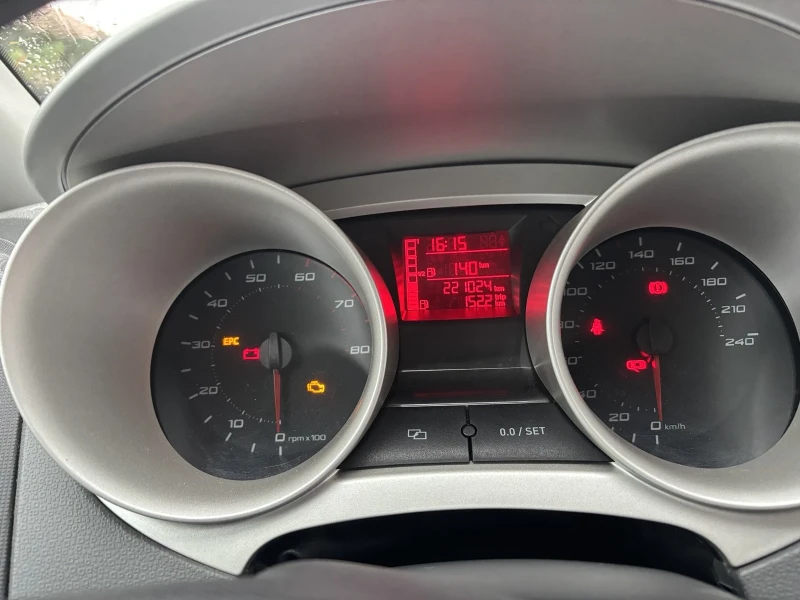 Seat Ibiza, снимка 13 - Автомобили и джипове - 52353637