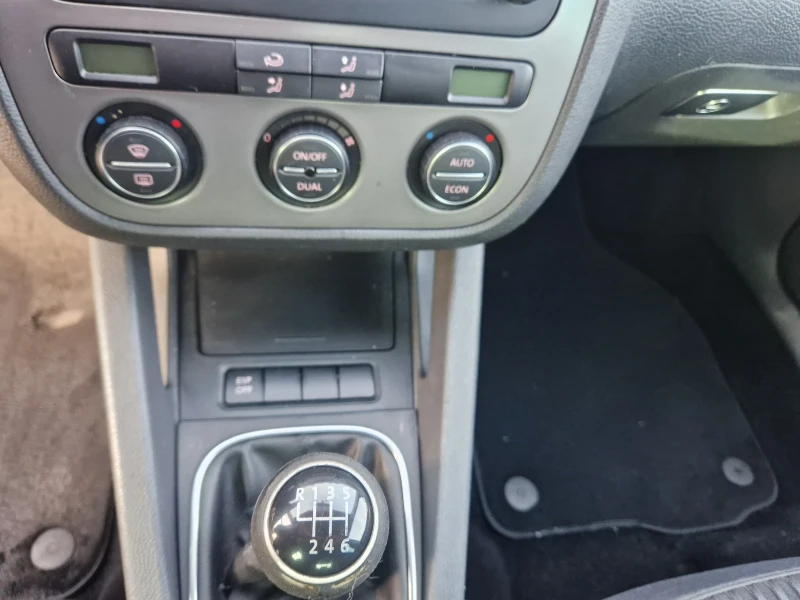 VW Golf 1.9TDI, 105кс, BXE, 6ск, 07г.Италия, снимка 15 - Автомобили и джипове - 52569564
