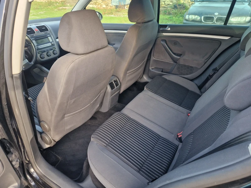 VW Golf 1.9TDI, 105кс, BXE, 6ск, 07г.Италия, снимка 11 - Автомобили и джипове - 52569564