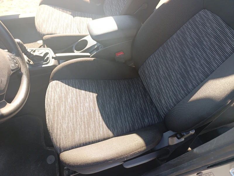 Kia Ceed 1.4i, снимка 6 - Автомобили и джипове - 52859051
