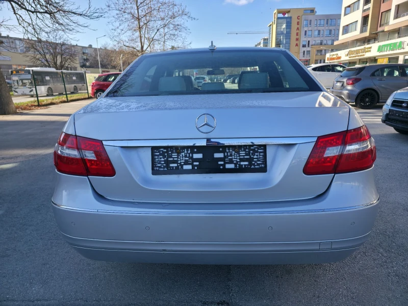 Mercedes-Benz E 250 CDI BLUE EFFICIENCY, снимка 8 - Автомобили и джипове - 53072319