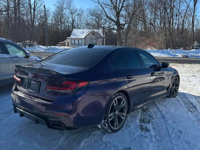 BMW 550 M550i xDrive| SWAROWSKI| B&W| HUD| DISTRONIC| 360, снимка 4 - Автомобили и джипове - 53557962