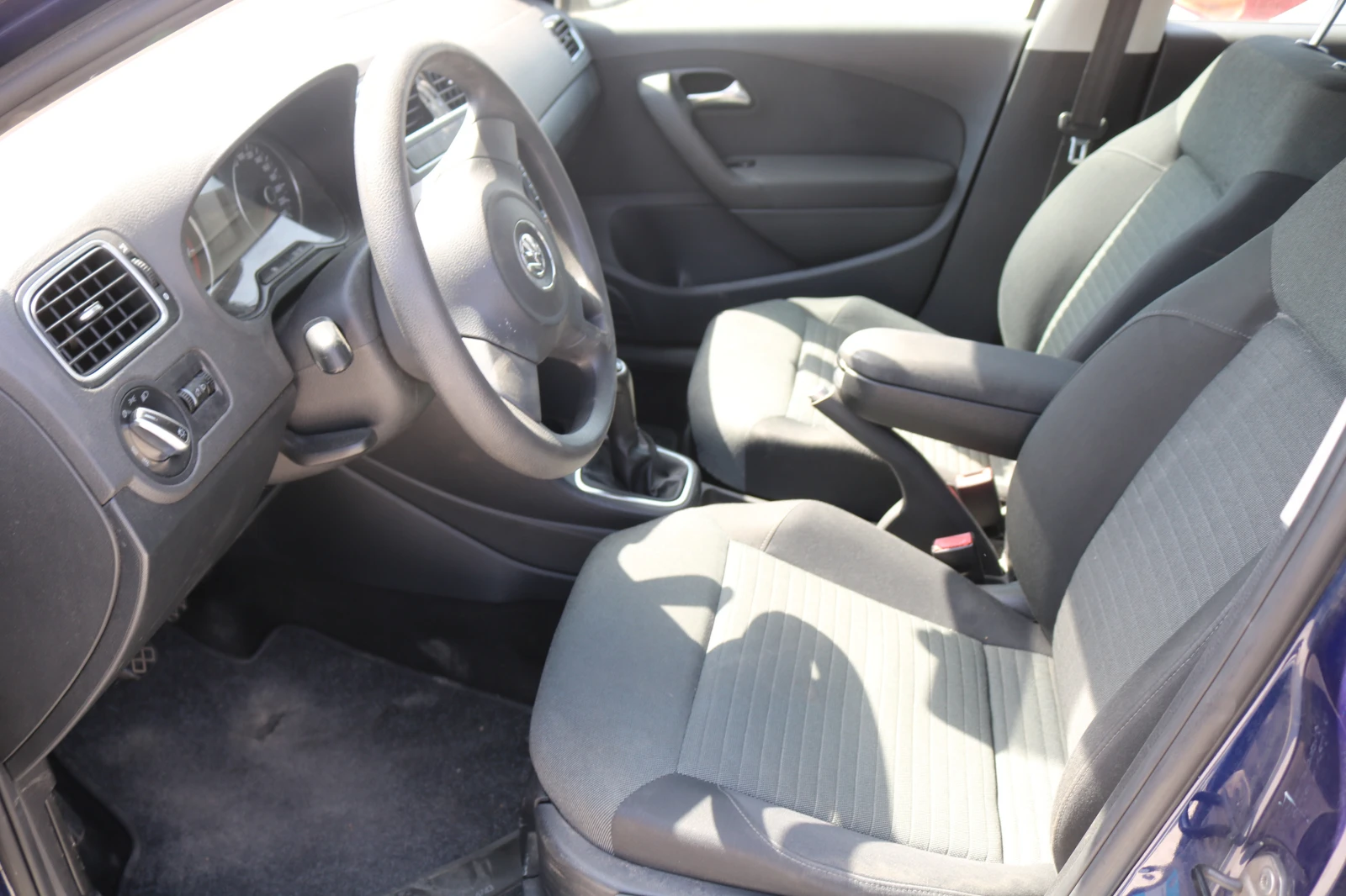 VW Polo 1.2 12V НА ЧАСТИ - изображение 9