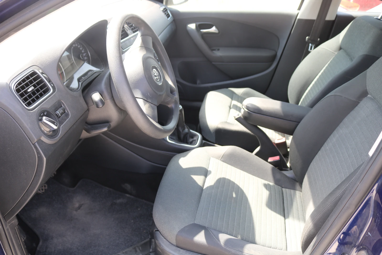 VW Polo 1.2 12V НА ЧАСТИ - изображение 10