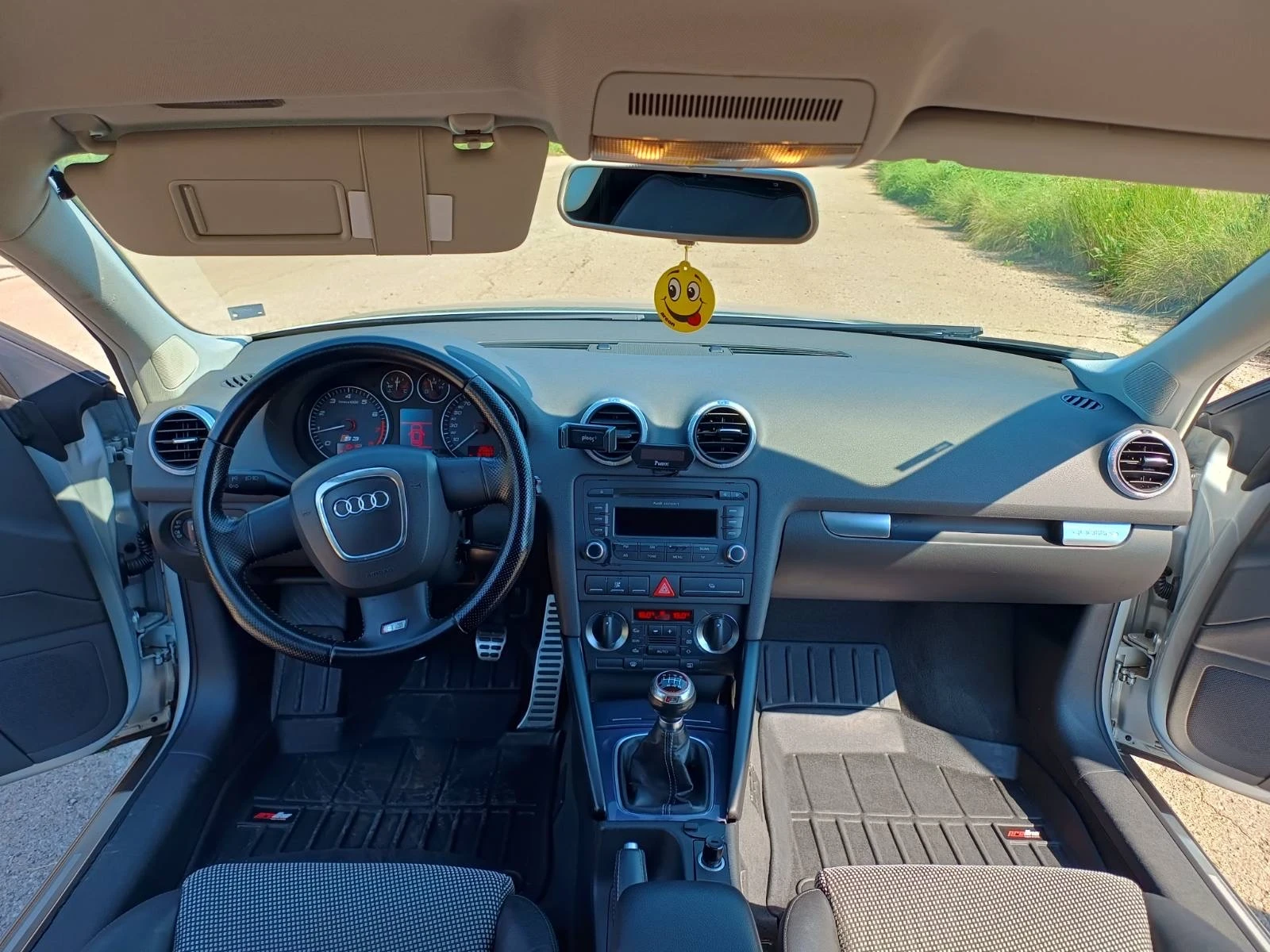 Audi S3 | Mobile.bg   12