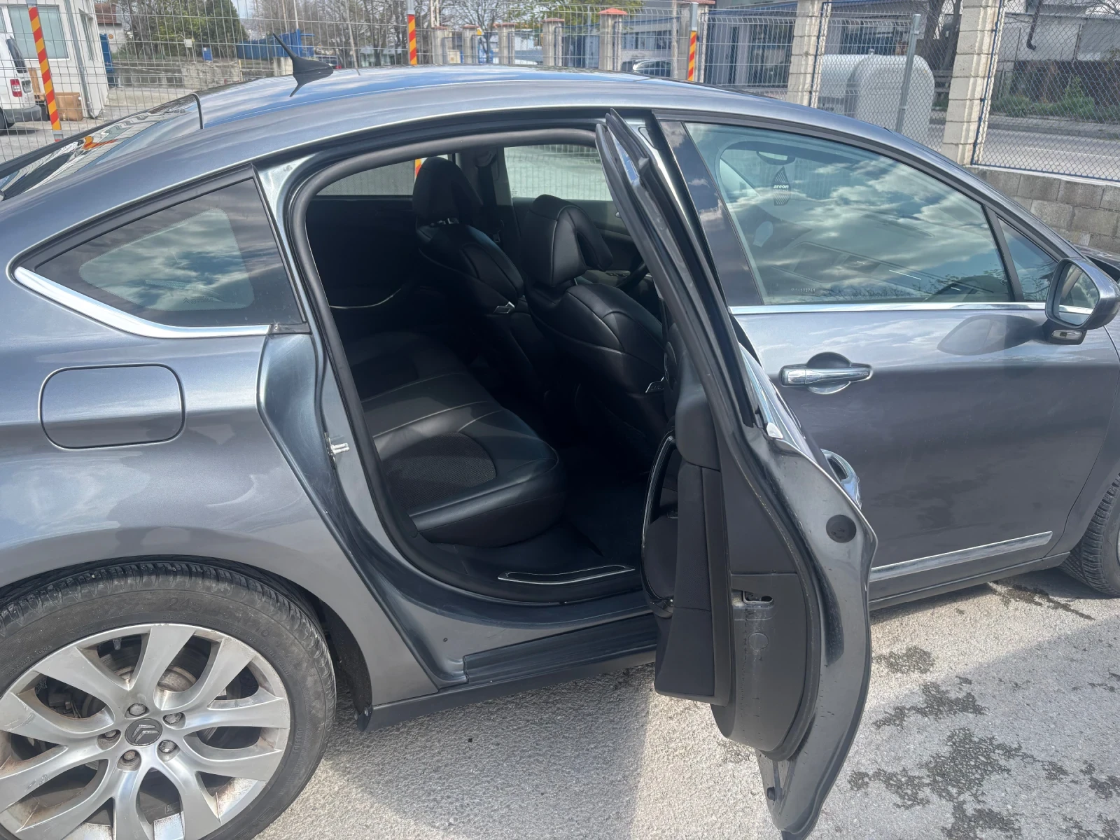 Citroen C5 2.0 HDI - изображение 10