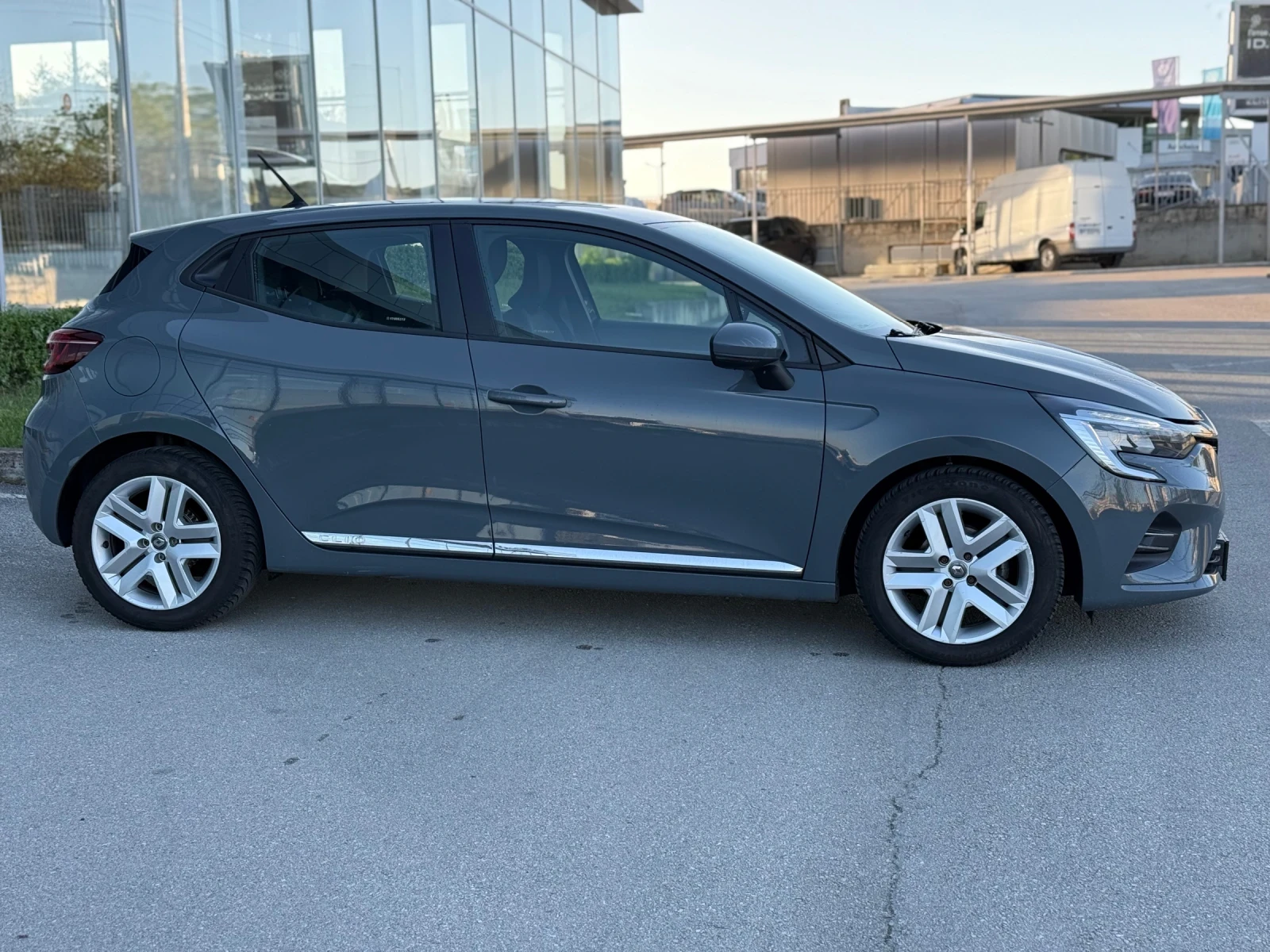Renault Clio 1.0 TCe LPG 89000km EURO 6B - изображение 4