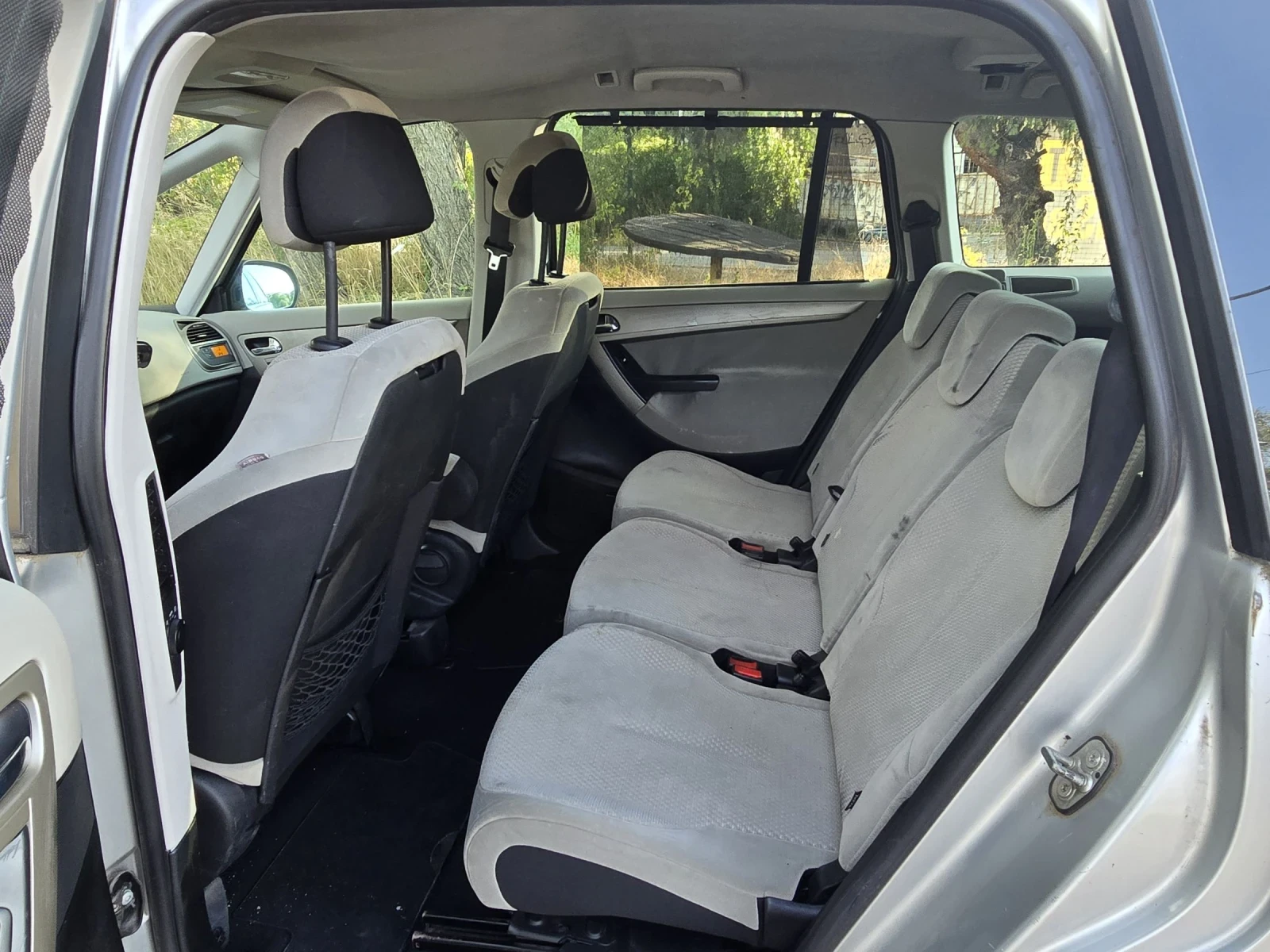 Citroen C4 Picasso 1.6HDI/АВТОМАТИК/6+ 1МЕСТА - изображение 10
