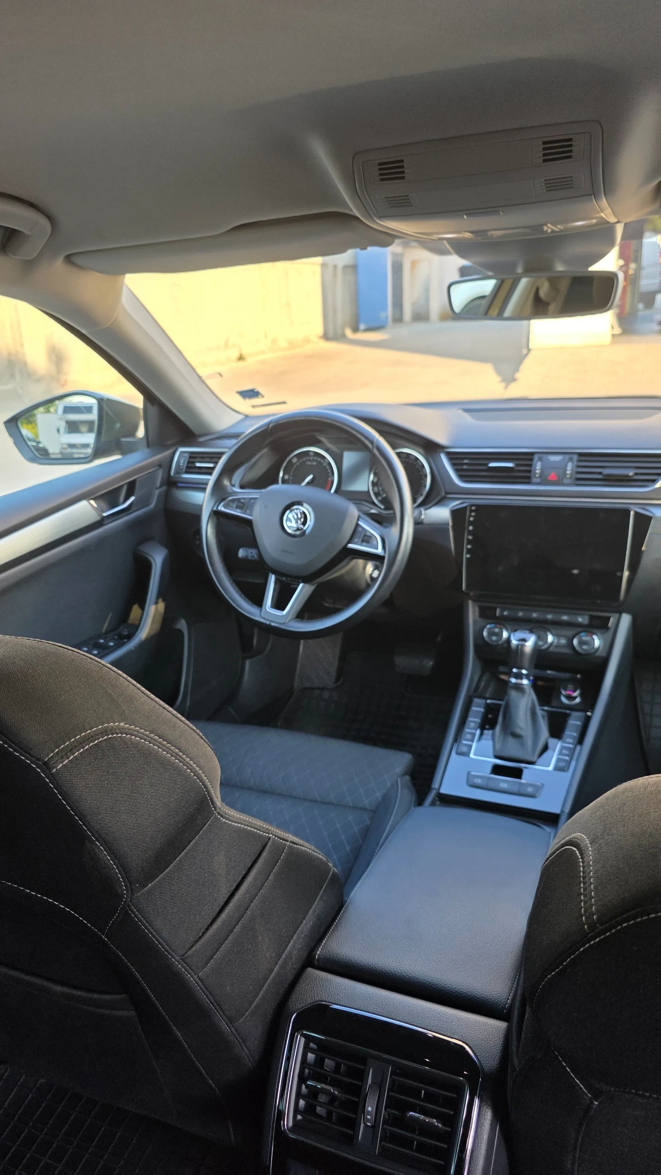 Skoda Superb  - изображение 8