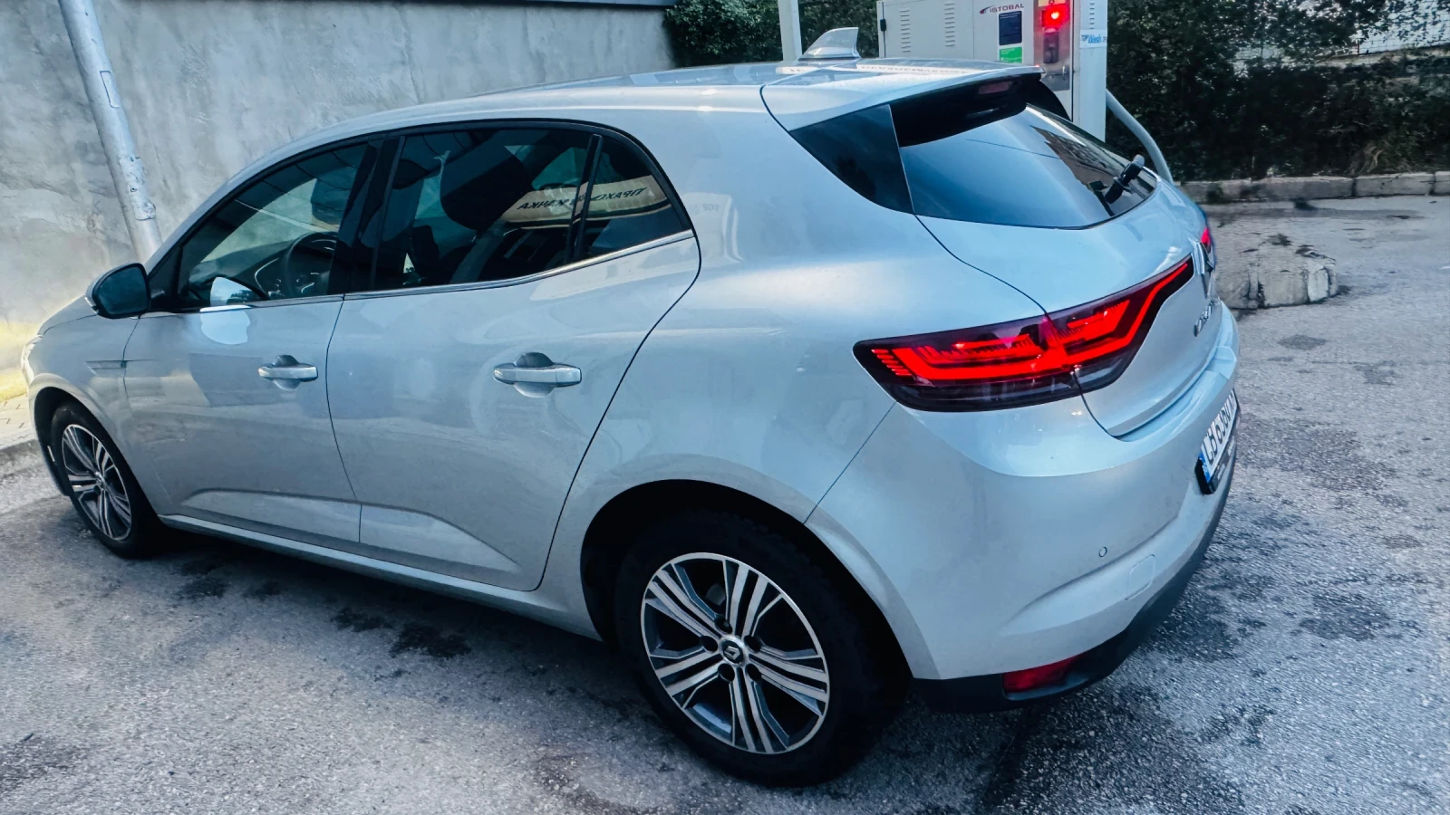 Renault Megane, снимка 13 - Автомобили и джипове - 53728882