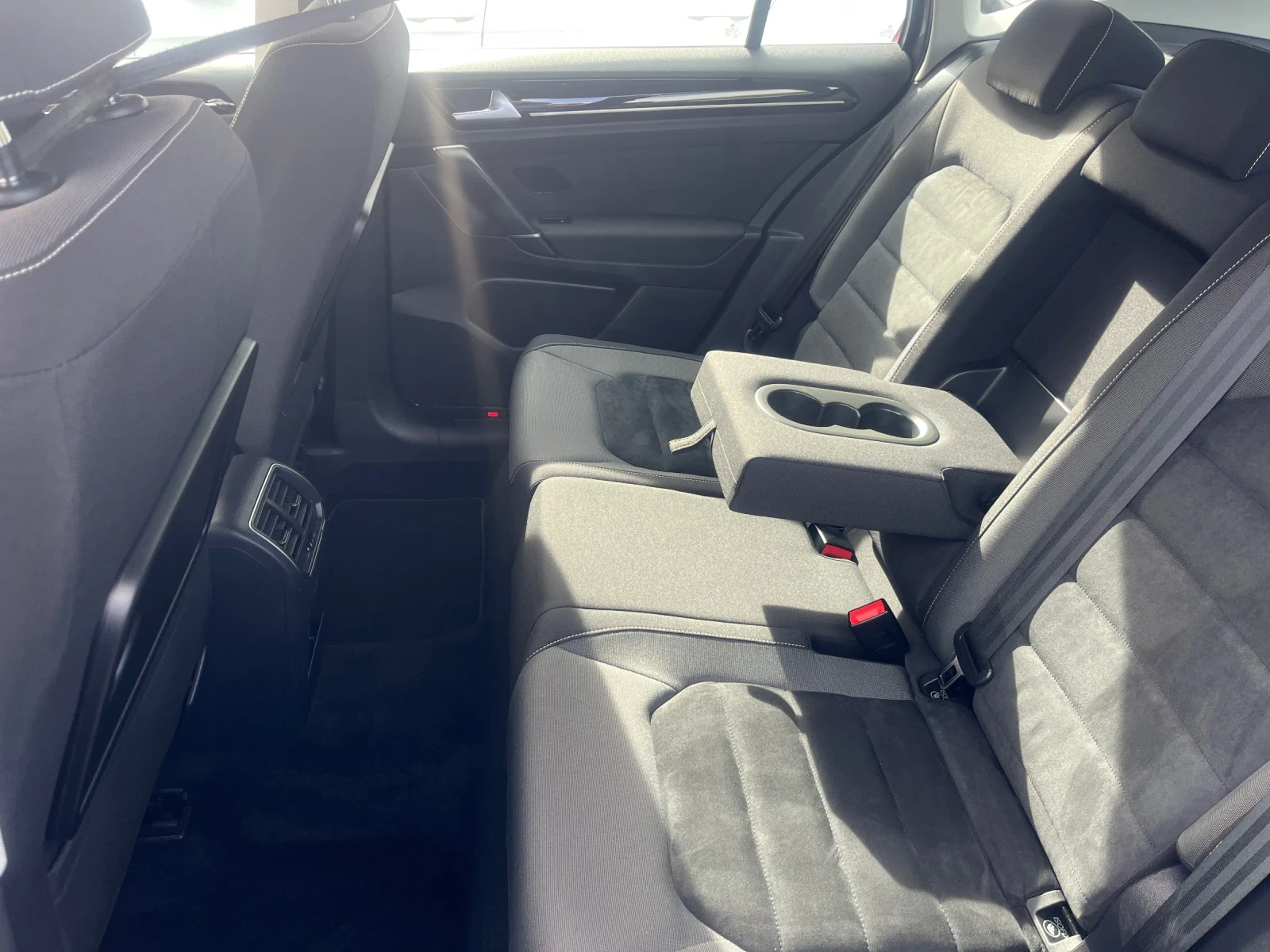 VW Sportsvan 14850k   | Mobile.bg   13