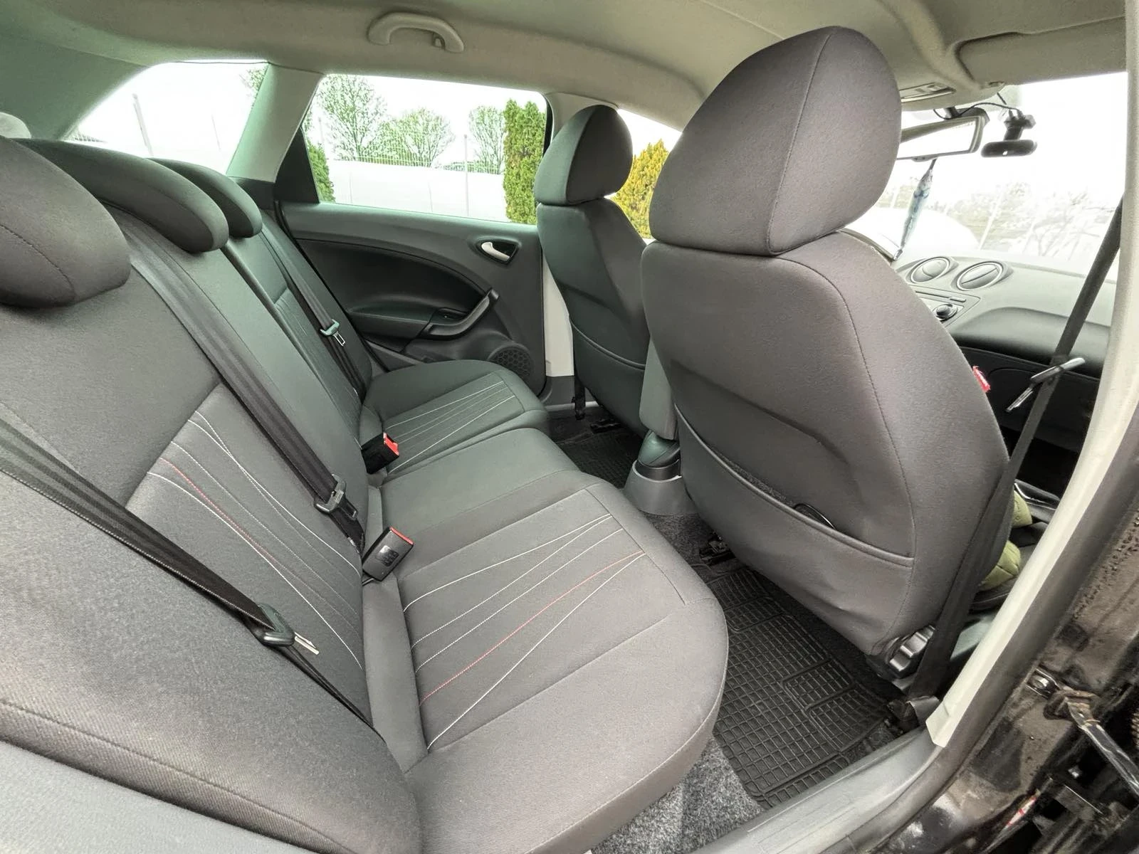 Seat Ibiza  - изображение 8